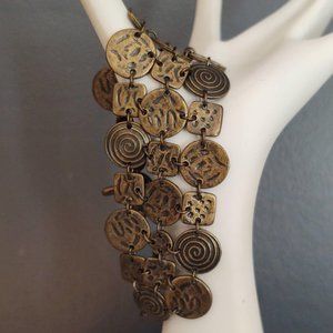 Premier Designs hammered and etched metal toggle closure bracelet